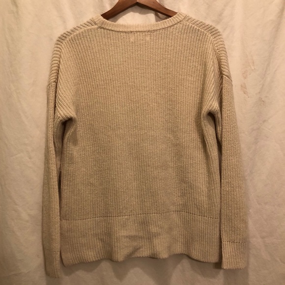 Sweater - Picture 4 of 4